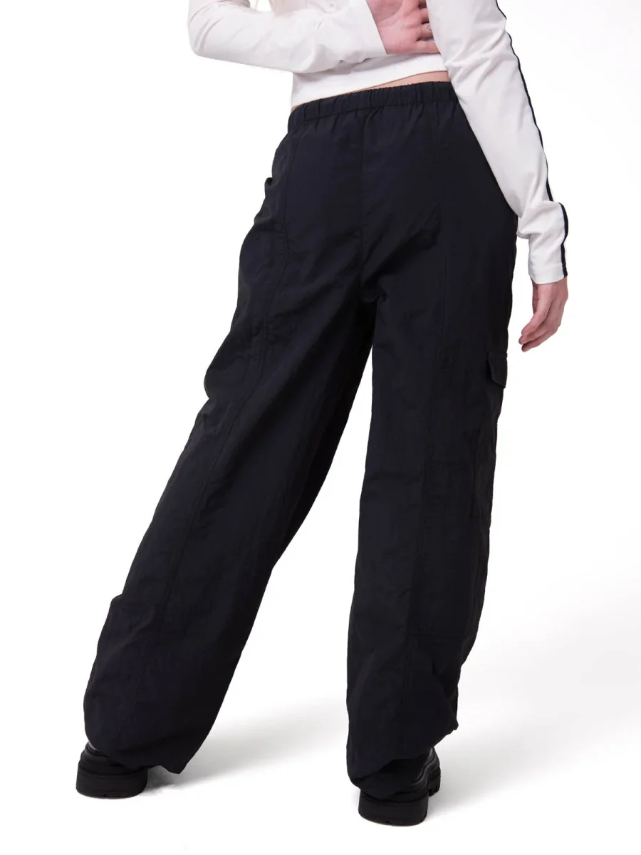 Pantalón Mujer Pull-On Cargo Negro Cat - Imagen 3